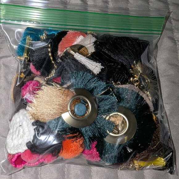 Bold Statement Earring Grab Bag 5310 - Picture 1 of 7